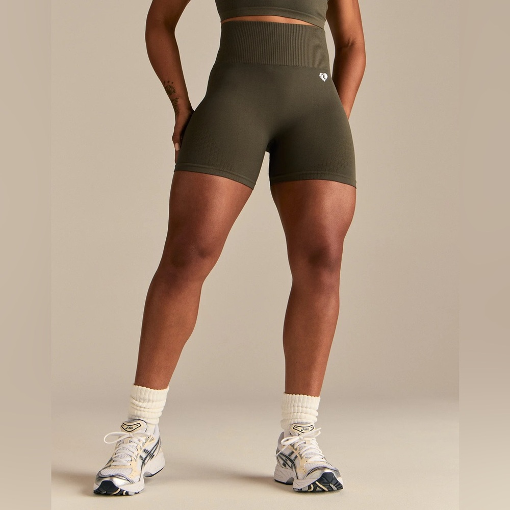 Women’s Best Power Seamless High-Rise Shorts